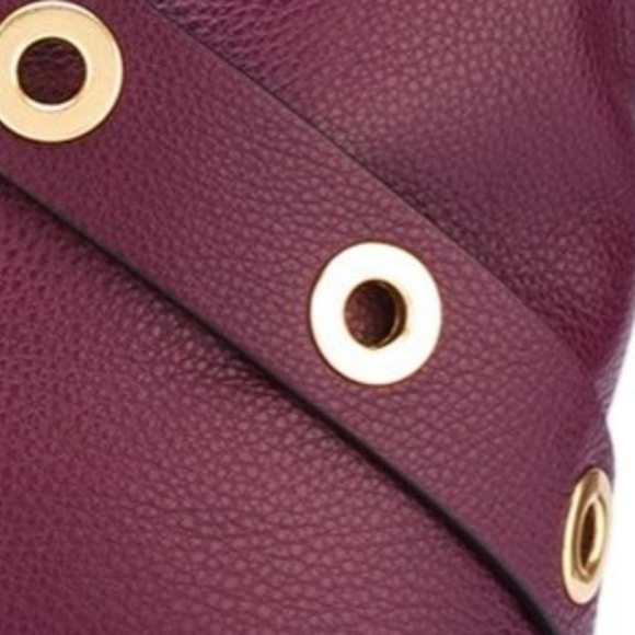 Michael Michael Kors Eyelet Detailing Crossbody Ba - Picture 3 of 8